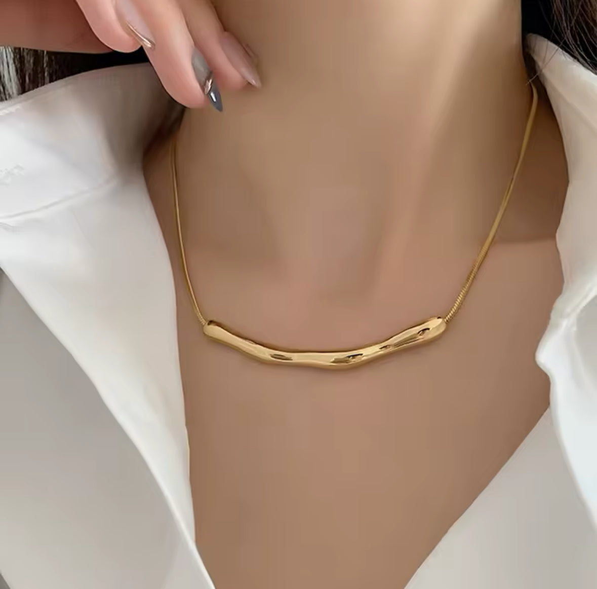 Log Textured Gold Necklace