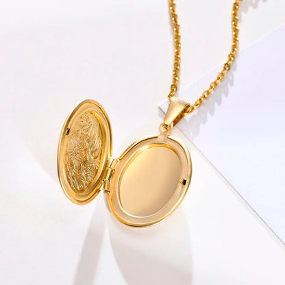 Quintessence Oval Locket Necklace