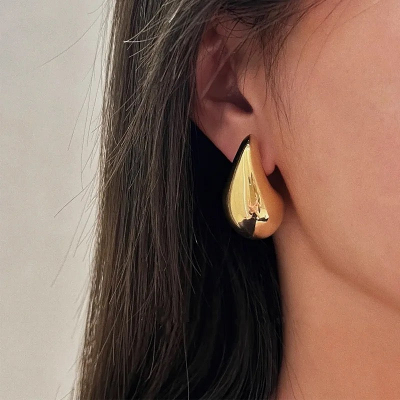 Euphoria Water Drop Gold Earrings